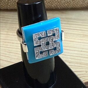 Fashion Jewelry Turquoise Blue Square Ring with Silver Tone Accents